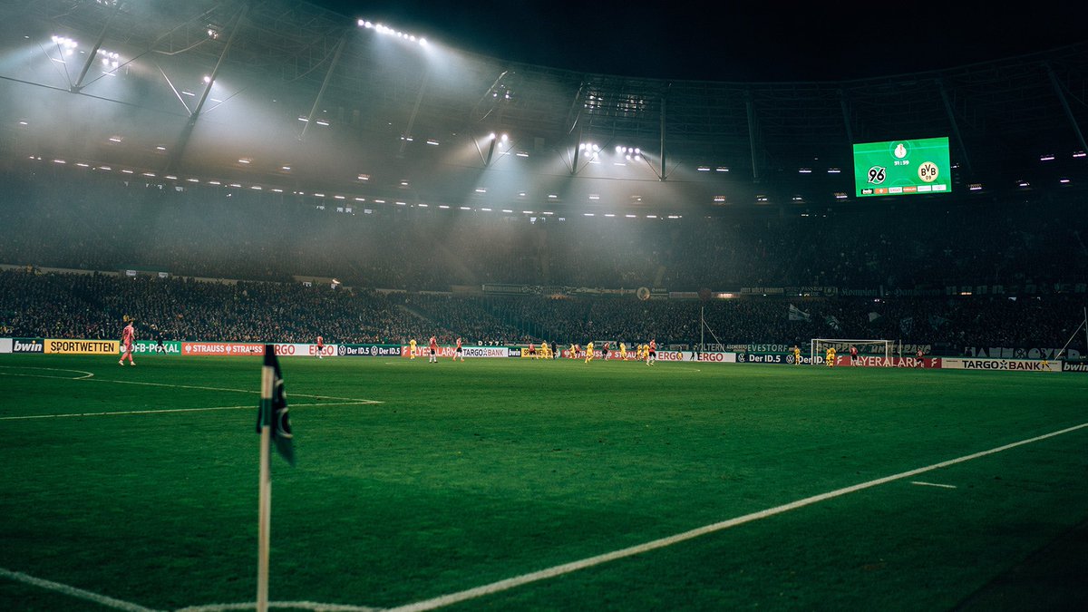 Das ist zu Hause.

#H96 #NiemalsAllein ⚫️⚪️💚