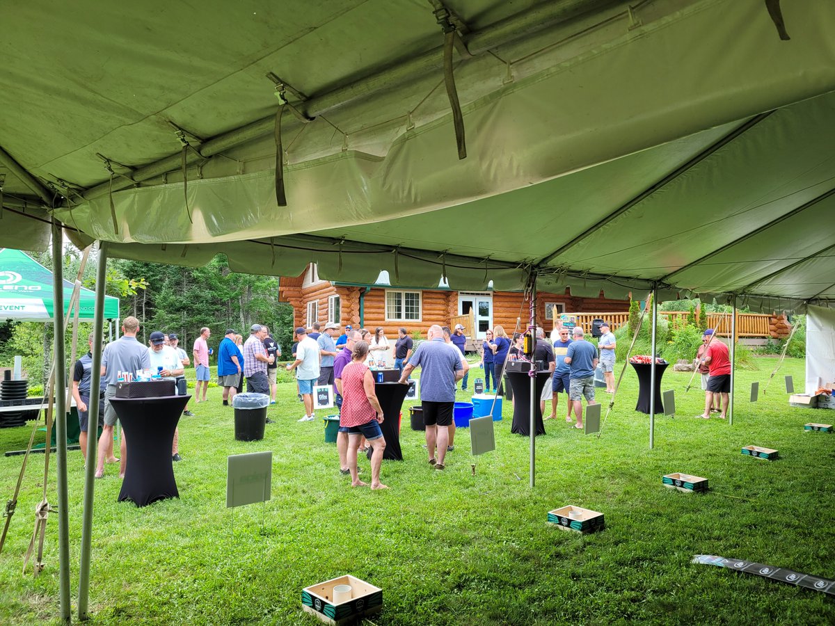 MarwoodLtd's tweet photo. All set to start tossing at the 2nd annual @absdadealers washer toss event. #ABSDA #Marwoodltd #CapeCodSiding https://t.co/Jw1FBwtO2G