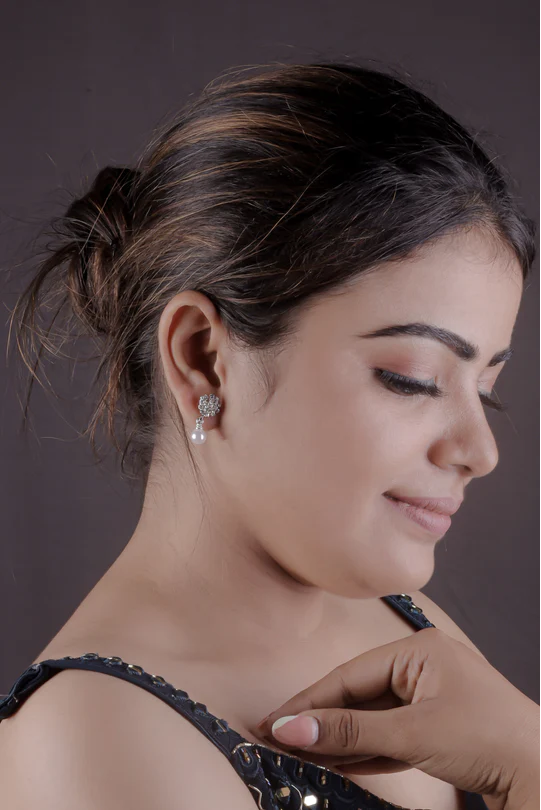 Me2youI's tweet photo. A woman is never more beautiful than when she wears her confidence. Grab This Beautiful Trending Silver Floral Stud Earrings

https://t.co/J1nXOPozzN

#trendingearring #me2you #earring #everydayearring #casualearring #StudEarrings
#Earrings #silverearrings https://t.co/Oj9JTlM57h