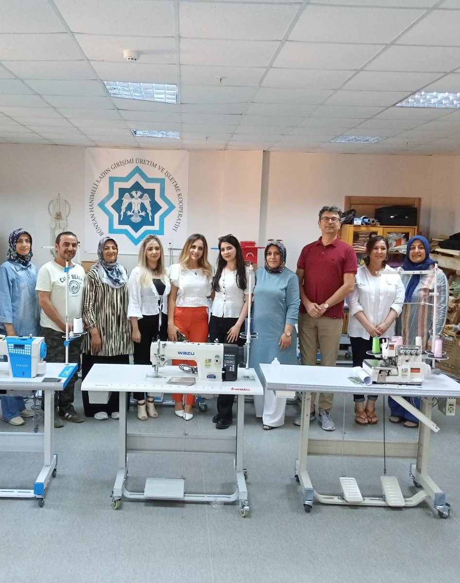 Sayın Valimiz <a href="/gokmen_cicek_/">Gökmen Çiçek</a> in destekleriyle kurulan Sayın Vali Yardımcımız <a href="/senolesmer/">Şenol Esmer</a> tarafından Koordinatör olarak gorevlendirildigim "Güçlüyüz Çünkü Kadiniz Projesi" kapsamında satın alma süreci tamamlanan ürünlerimiz <a href="/bun_hanmeli_kop/">Bünyan-hanımeli-koop.</a> ne teslim edilmiştir.