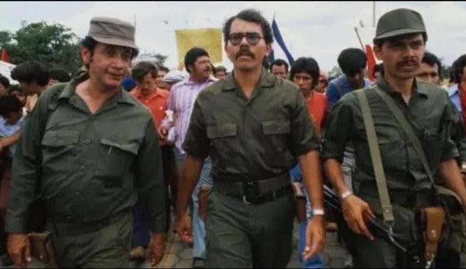 samcarrion18's tweet photo. Ahorita alistándome para ir a celebrar el triunfo del amor, el triunfo de la dignidad, de la paz ✌🏼❤️🖤🇳🇮 #UnidosEnVictorias #4419SiempreMásAllá 

@MarcioVargasA https://t.co/0jgN3rVBk0