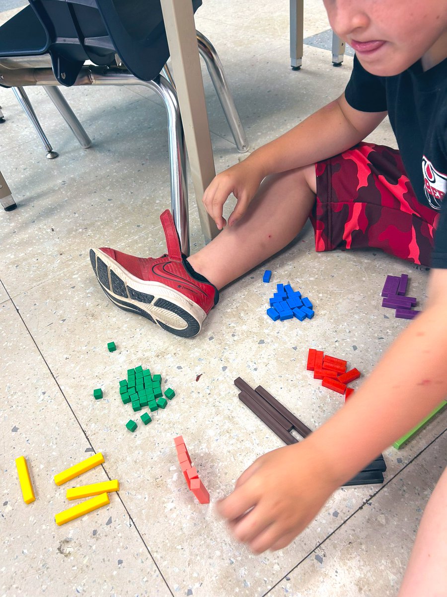 MissM_room105's tweet photo. Using our Deci rods from our Camp SAIL backpacks 🎒 to learn about number relations and adding! We made faces with the rods and added up the number value of the face 😃 #mathfun #campsail #GEDSB @GEDSB @CobblestoneES https://t.co/pkOuMMSW7U
