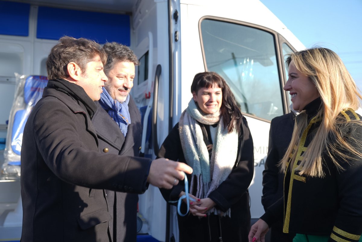 _ElPeriodista's tweet photo. MERLO CRECE EN MATERIA DE SALUD
https://t.co/WtS1lxsxDk

#merlo #menendez #gustavo #karina #salud #provincia #buenosaires #elperiodista https://t.co/ou3qkxs9CX