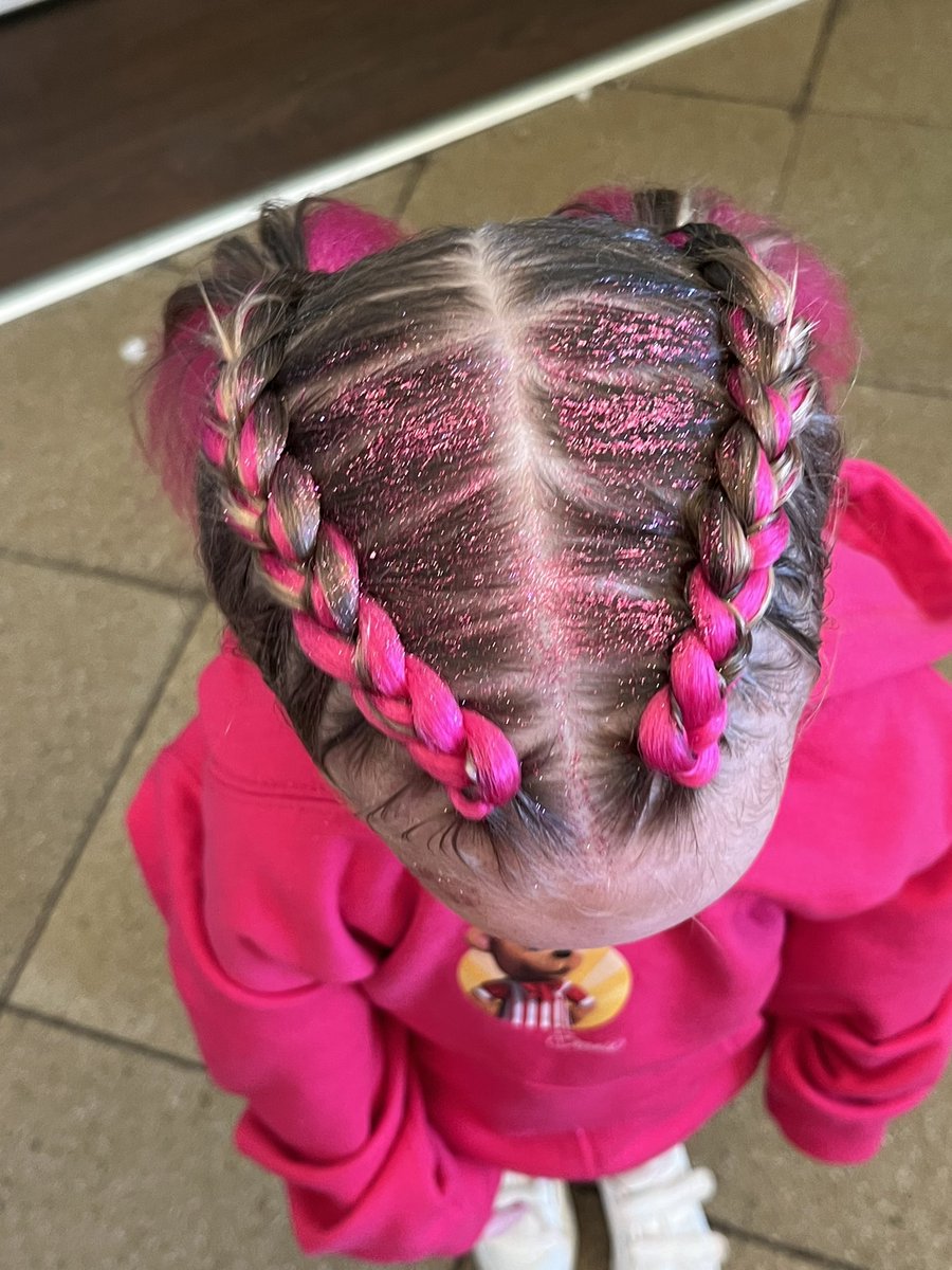 SkepticSplinter's tweet image. #whosthatgirl #whosthatchick