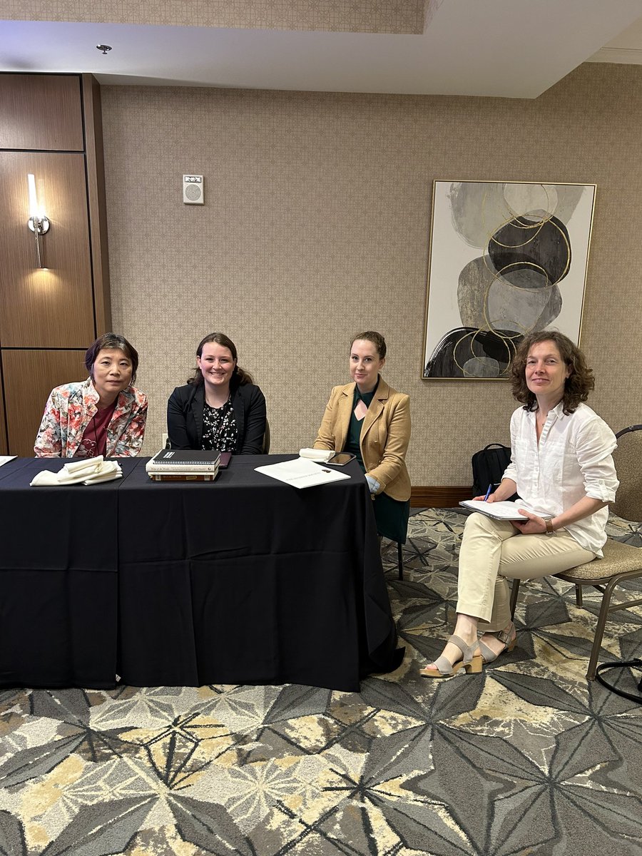 aktake1121's tweet photo. Dickens Conference in Rochester. https://t.co/by73osIsrT