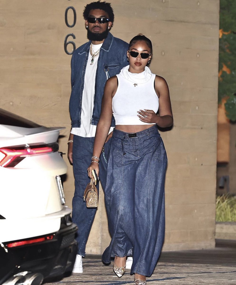 mefeater's tweet photo. We love a couple that slays together 💕 https://t.co/QQYqFp5YQ7