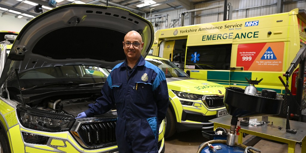 YorksAmbulance's tweet photo. A #BehindTheScenes look at the work of our fleet team, who provide maintenance and repair services for all emergency and non-emergency vehicles. https://t.co/j2ICsD7lwY