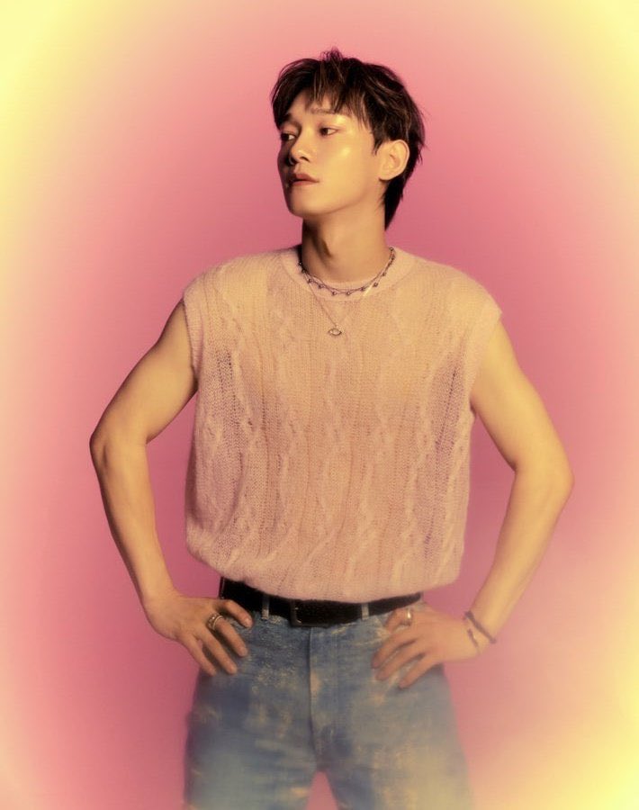 chen_archive's tweet photo. Jongdae is a MODEL he’s a work of art 
#첸 #종대 #김종대 #CHEN https://t.co/nrDGsbkZM9