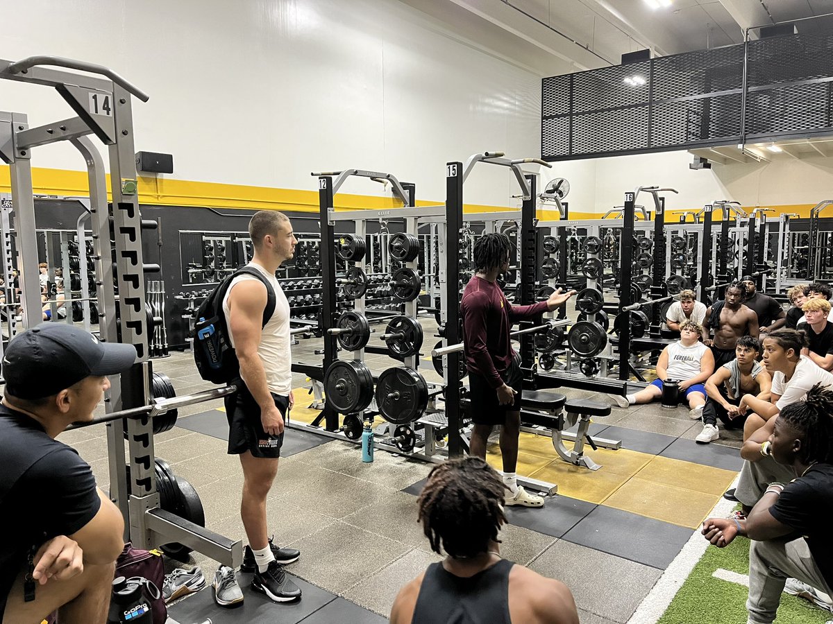 Zak Hill tweet media