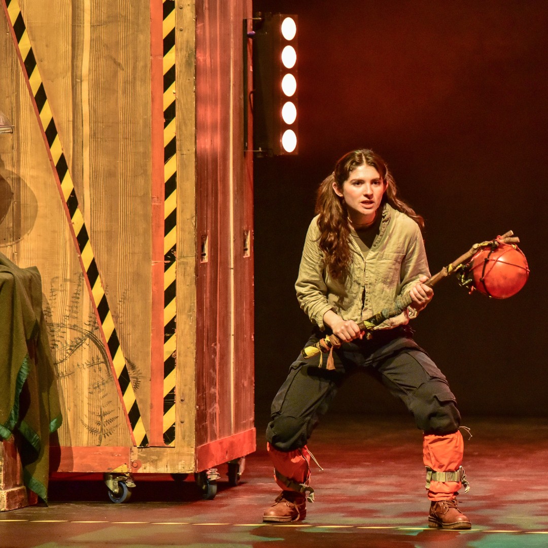 Be quick Belfast! Dinosaur World Live is almost sold out at The Waterfront so grab your tickets before they become extinct  🎟️ 

Thu 20 - Fri 21 Jul 🦖 shorturl.at/girCP

 #DinosaurWorldLive #LiveShows #FamilyFun #WaterfrontBelfast #DinosaurAdventure #SummerEvents