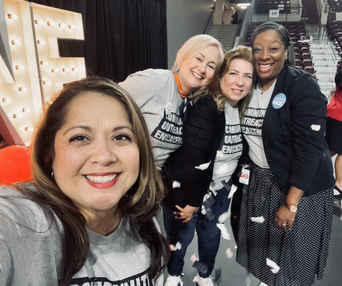 gforoi's tweet image. Great day to kickoff the new school year! @AldineISD @Only1sheleah @Tashia #AldineRising