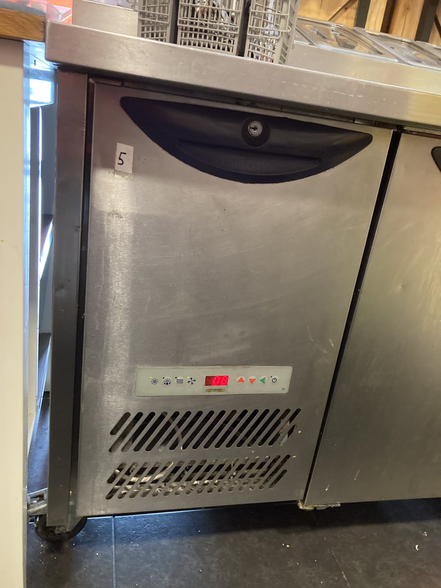 Fidget & Bob tweet media