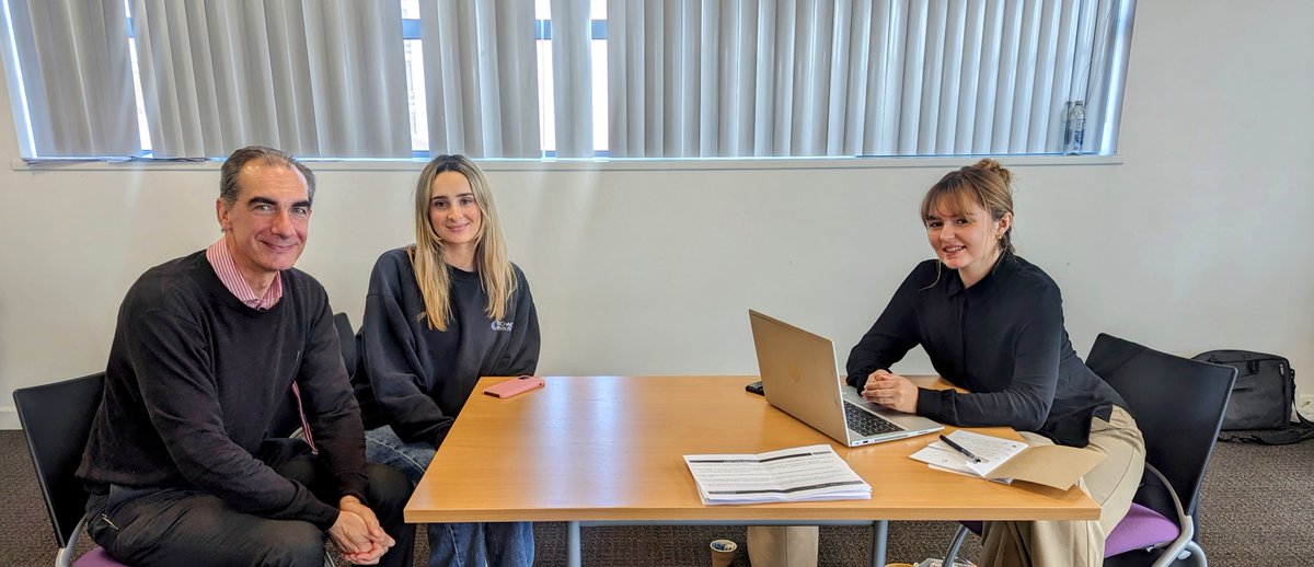 GpDorset's tweet photo. It's been fantastic having 'Forum Theatre' today at our day release course for our GP trainees! So exciting to experience a different take on role play to help improve on our consultation skills. Thank you to @JamesJWilson  @EM_GUNN_CAHILL 
@IzzyHirst290703 for a great session! https://t.co/PIY2WeffSI