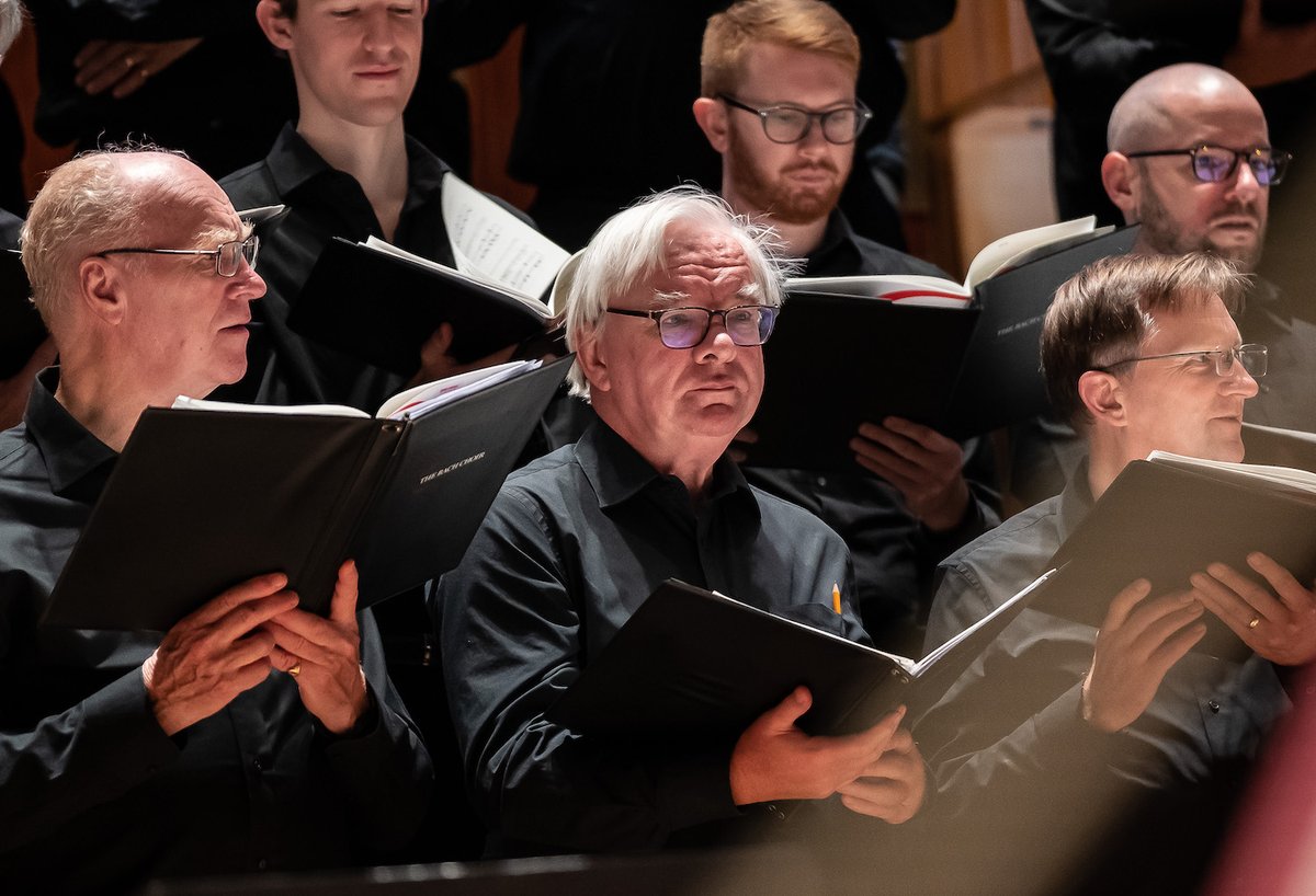 Heard the story behind Richard Blackford's ‘Vision of a Garden’, which we're performing tomorrow? It's about our Tenor, Peter, and his stay at <a href="/CUH_NHS/">Cambridge University Hospitals NHS</a> whilst ill with COVID-19. There's a happy ending, so read the full story here - thebachchoir.org.uk/peter-johnston… <a href="/davidhconductor/">David Hill</a>