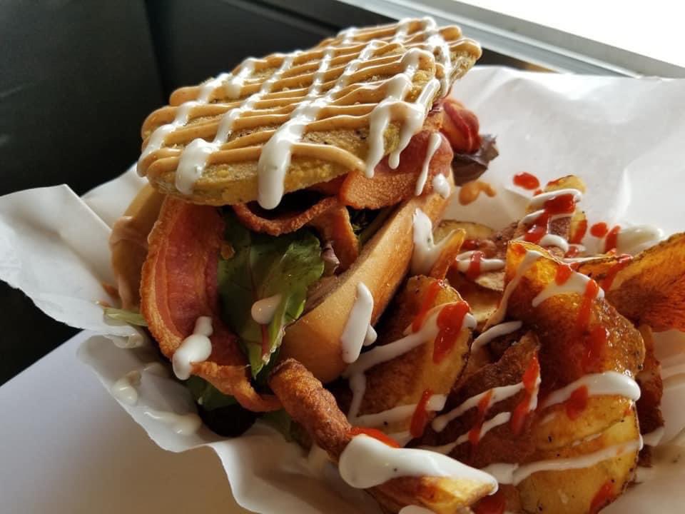 Fork_and_Fiddle's tweet image. It’s that time of year, Fiddlers! Our Fried Green Tomato Boats and Fried Green Tomato BLT is BACK again! See you this weekend! #forkandfiddle #lowcountry #foodtruck #greentomatoes #followthatbigorangetrailer