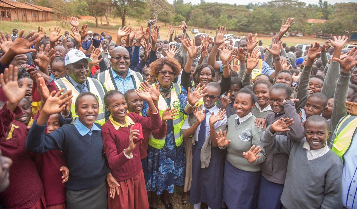 MOWSI_KE's tweet photo. Today, through @MOWSI_KE and @tanawwda the Cabinet Secretary Hon Alice Wahome commissioned; 

1. ITABUA SECONDARY SCHOOL BOREHOLE PROJECT.

Benefitting;
• Itabua Secondary School
• Itabua Primary School
• 90 Households (450 beneficiaries) https://t.co/B51sSxnURJ