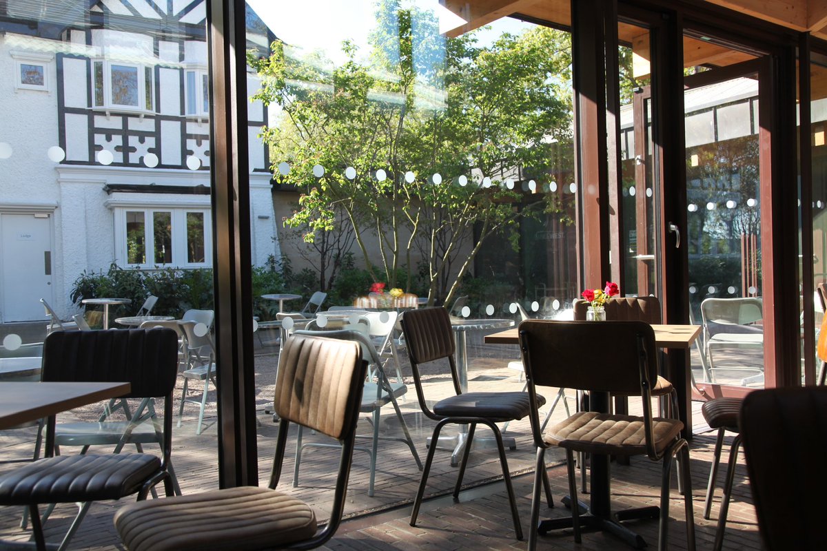 Want to work in our award-winning building? If so, Sands End Arts &amp; Community Centre is looking for a director. More details here seacc.uk/wp-content/upl….  #seaccfulham #communitycentre #artscentre #charity #fulham #jobalert #jobopportunity #community