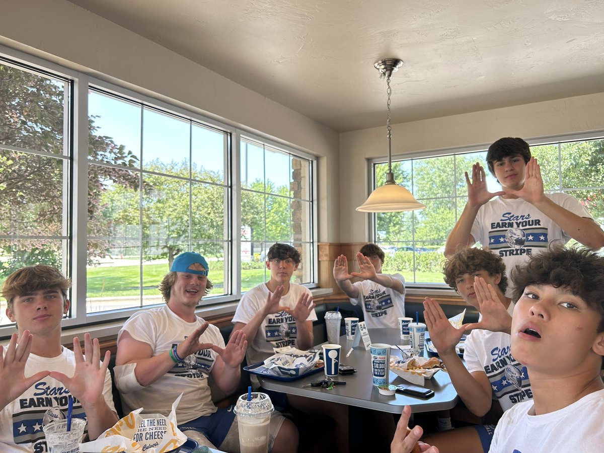 SCNU had a great outing today at Culver’s.<a href="/robertpomazak/">Robert Pomazak</a> <a href="/SCNFBplayers/">St. Charles North Football</a> <a href="/SCNFBOFFICIAL/">Official North Star Football Account</a>