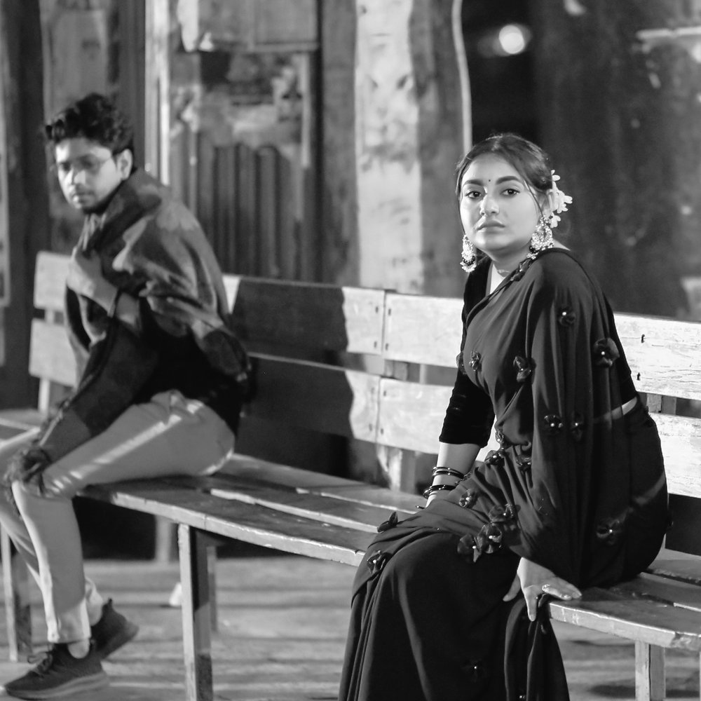 পুরুষ তার শখের নারীকে এমনি এমনি ছাড়ে না...🥀
শখের নারীটা যখন নিজেকে সবার মাঝে বিলিয়ে দেয়..
তখন পুরুষ বাধ্য হয়ে তাকে ছাড়ে..💔🥀