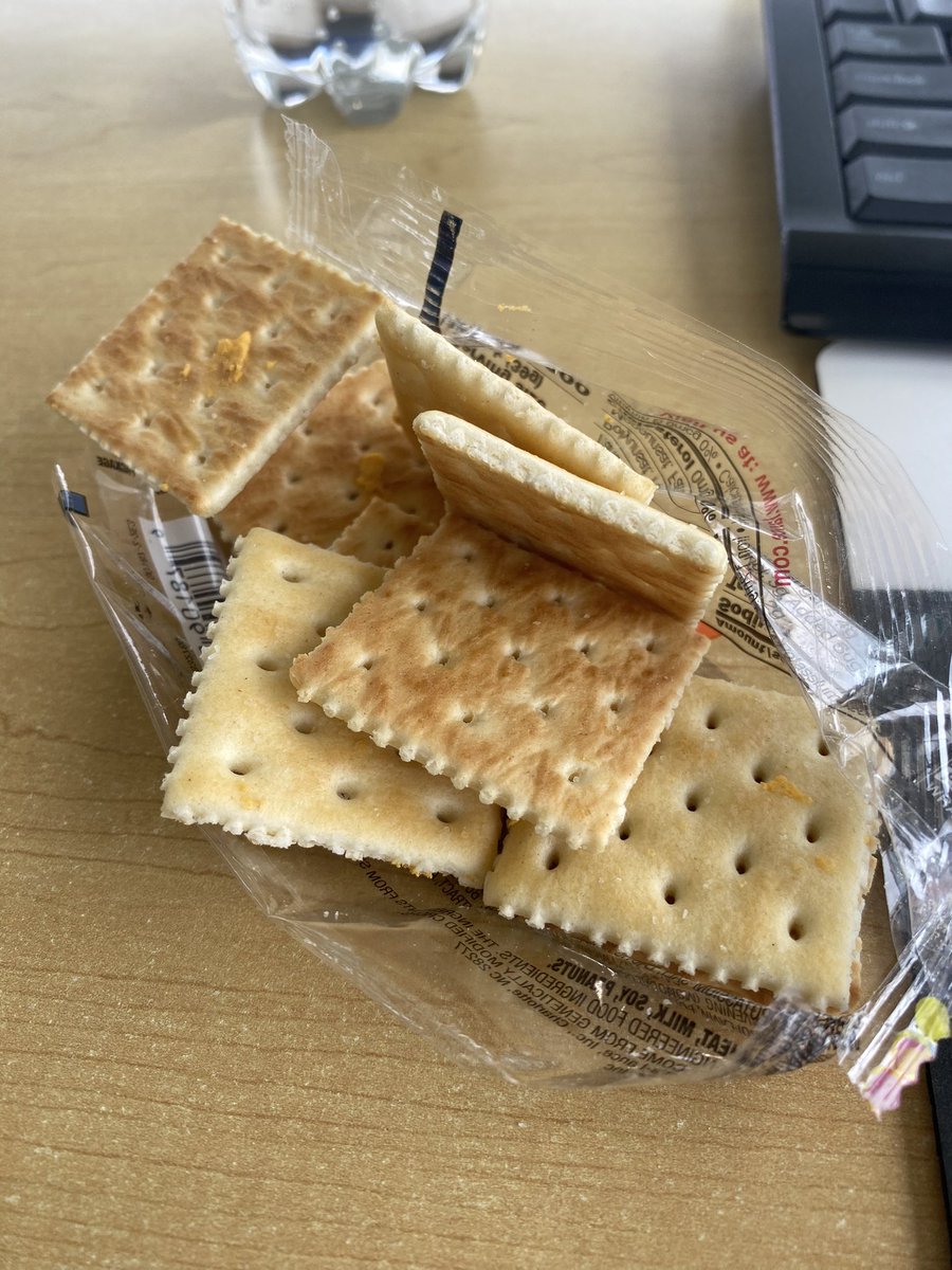Good thing I like captain wafer crackers. Just bought an 8pk box of Grilled Cheese @LanceSnacks crackers… with no cheese. Lol. (Technically there was a small dab of cheese on one)
