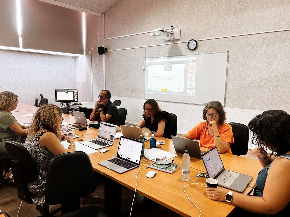 Sofía Villatoro tweet media