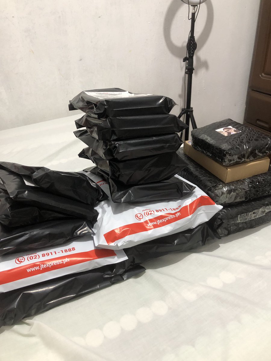 classymissycart's tweet photo. 9 PCs & 10 albums! 14 parcels to be ship today! Thank you so much. Restock tayo next week! 🥹 #CMCUpdates https://t.co/5I28TbZDtF