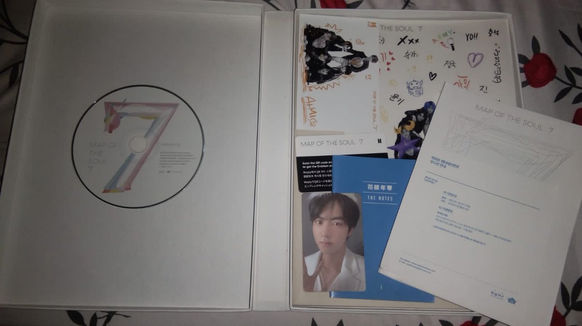 WTS UNSEALED ALBUM BTS / INA
MAP OF THE SOUL 7 
version 1
- good condi (cek condi dm)
- fullset
- poster damage dikit diujungnya
- minus qr code udh di scan
- minus kotor dikit karena penyimpanan
- payment dana
📍kab. tangerang
💸200k nego
detail bisa tanya lewat dm