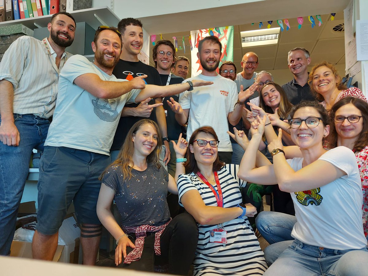 MolEcolCU's tweet photo. Congratulations to the new C5.15 Doctor @MaximumInsect π₯³! Well done Max! Keep spreading joy and love of ππ wherever life takes you. #antsmatter #insectsmatter https://t.co/FR9k1trX01