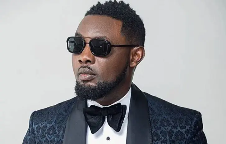 LagosTalks913's tweet photo. 📌Comedian and filmmaker, Ayo Makun, popularly known as AY, has said he will no longer make efforts to end the longstanding feud between himself and colleague, Basketmouth.
#Jointheconversation
#ItsOkayWithOkey
#Lagostalks913 https://t.co/hfMWu5Ffg1