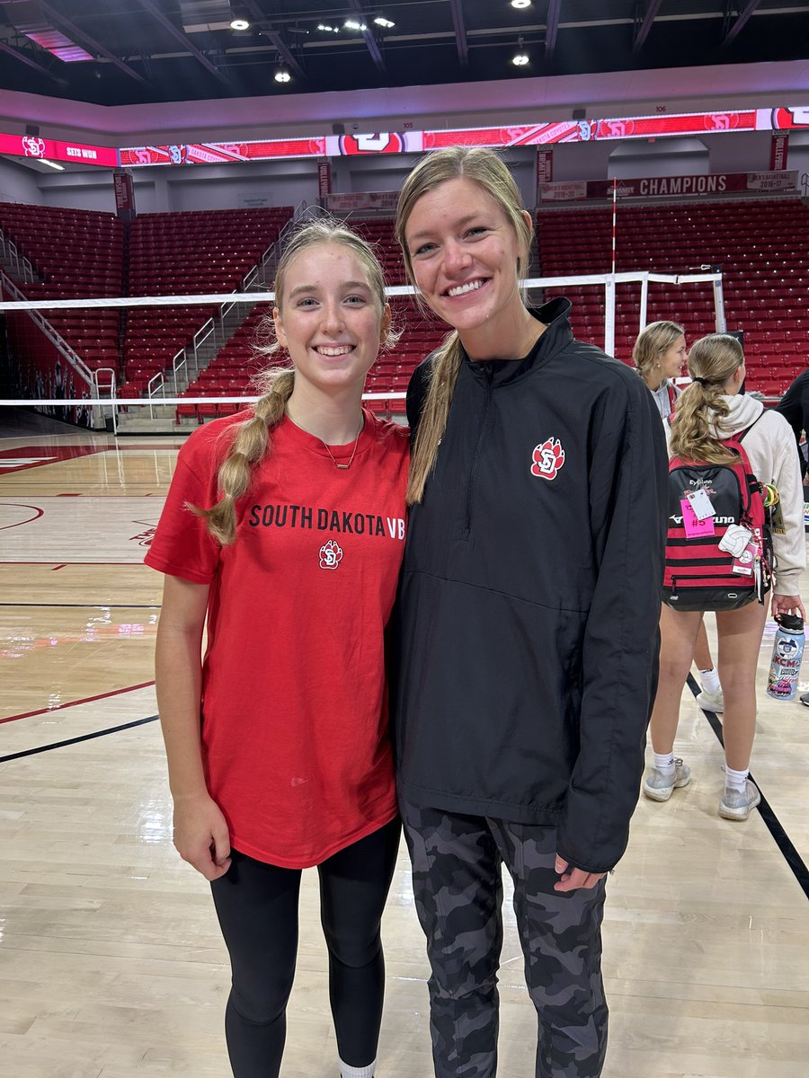 I had a great time at the <a href="/SDCoyotesVB/">South Dakota Volleyball</a> elite camp the last 3 days.  Thank you coach <a href="/CoachLeanneW/">Leanne Williamson</a>, <a href="/ab_saehler_hall/">Abby Hall</a>, and <a href="/mrrunde3/">Michael Runde</a> for all your help.  Loved every moment of it.  Can’t wait until next time!