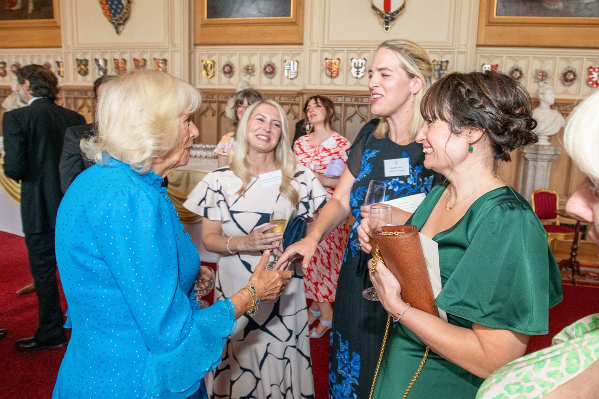 SpringhillPri's tweet image. Mrs Hall met the King and Queen as part of her English Hub role at Windsor Castle yesterday for their Shakespeare celebration. 😀