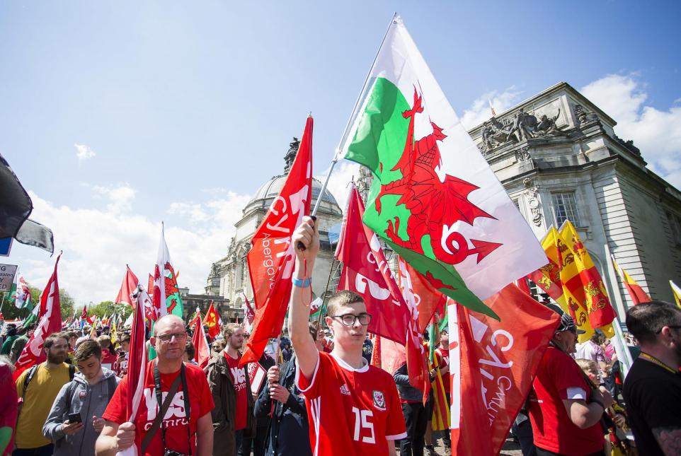 NEW: Support for Welsh independence has risen

The majority of 18 to 24-year-olds (53%) and 25 to 34-year-olds (52%) said they would vote for independence