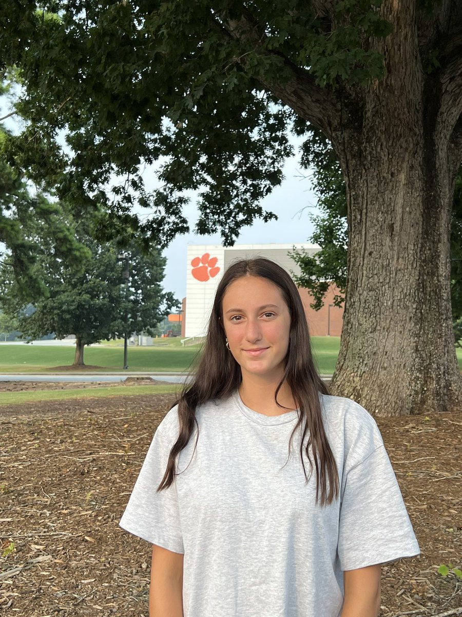 TaylorWathen26's tweet photo. I had a great time today at the @ClemsonVB Elite Clinic! Loved the focus on hard work and energy!

Big thanks to @CoachKirr  @CoachDanOKeefe &amp; Coach Unroe for putting on a fun clinic!

Time to head home and begin HS ball, looking forward to getting back at it with my teammates! https://t.co/oL5OxiPK8t
