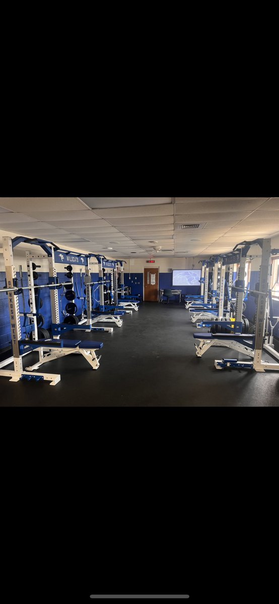 LabudaJace's tweet image. An awesome week for Wisconsin Installs! Neenah High School, Coleman High School, Bayview Middle School and Oshkosh West High School all got major improvements! @DynamicFandS