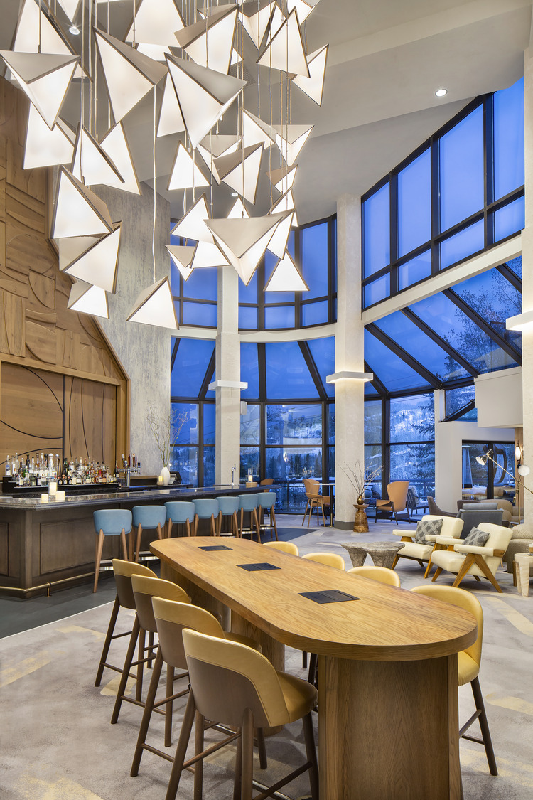 RATIOglobal's tweet photo. Check out the Viewline Resort Snowmass by
@MarriottBonvoy in Snowmass Village, CO! 

Completed in 2022, this renovation transformed Snowmass's largest hotel into a captivating destination. RATIO served as the Architect of Record, working with design architect, @TheGettysGroup. https://t.co/oL1L0RdtuN