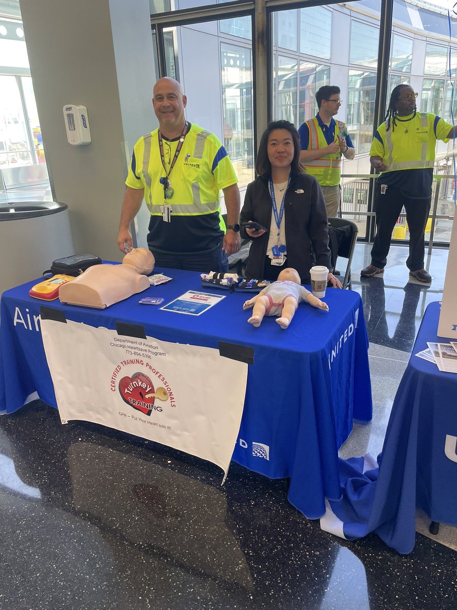 ORDCS Safety Fair big hit! Thank you to Terrence and the rest of the Safety Advocates at ORD making this a success! @kennyjets67 @JohnK_UA @SashaJDC @OrdSafetyUnited