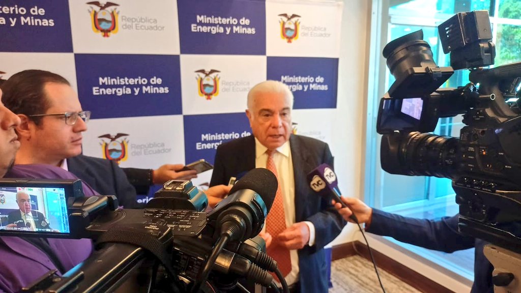 ViceminEnergia's tweet photo. @CancilleriaEc @Produccion_Ecu @el_BID @CanadaEcuador @ChileenEcuador @AlemaniaQuito @USFQ_Ecuador @UniYachayTech @lacentralec @espol @EPNEcuador Finaliza el evento de "Presentación de la hoja de ruta y estrategia nacional de producción y uso del hidrógeno verde en Ecuador". 

✅ El documento fue elaborado por esta Cartera de Estado con el apoyo de @el_BID, a través de la firma internacional FICHTNER.

#EnergíaConPropósito https://t.co/DdGIPh4WuI