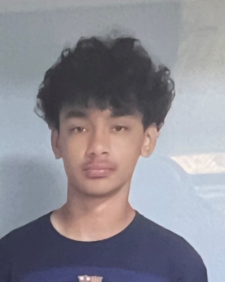 BaltCoPolice's tweet photo. #MISSING: 14-year-old Edgar Escobar (5'0", 120 lbs.). Last seen on the evening of July 18 in the #Essex area wearing a black jacket, black pants and white Nike Shoes. He may be in the Hawthorne area. Anyone with information, please call 911 or 410-307-2020. #Helplocate https://t.co/rkzmf4jSkv