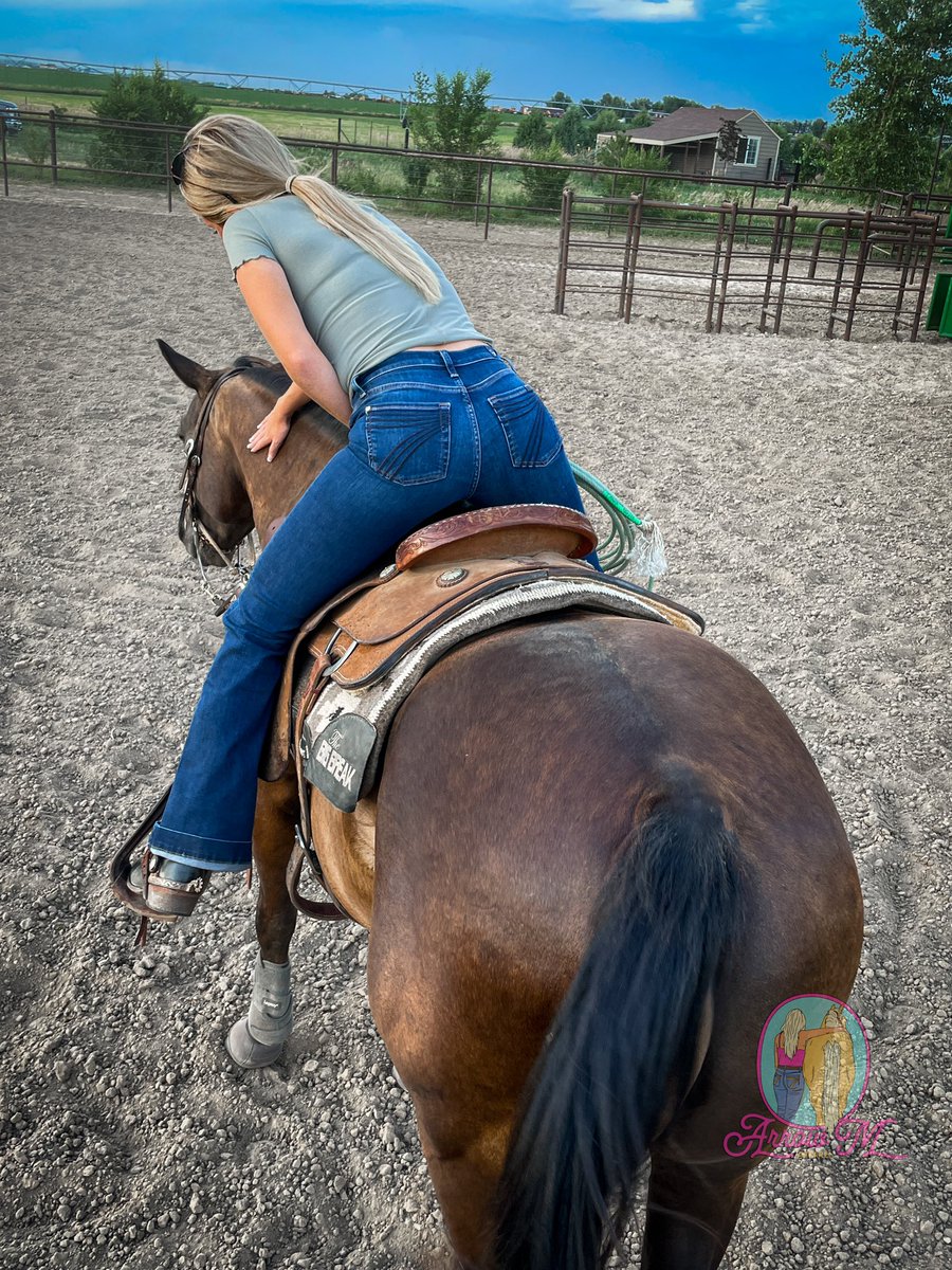 ArrowMApparel's tweet photo. 🔥NEW WASH ALERT🔥

Check out the “Monroe” Dojos online 😍

#rodeooutfit #rodeofashion #cowgirlfashion  #nfrstyle #nfrfashion #dojojeans #stockshowfashion #stockshowlife #7famkdojo #7fam #arrowmapparel #rodeofashion #rodeostyle #westernboutique #westernoutfit #sevenjeans #7jeans https://t.co/JUk9ZBJsgX