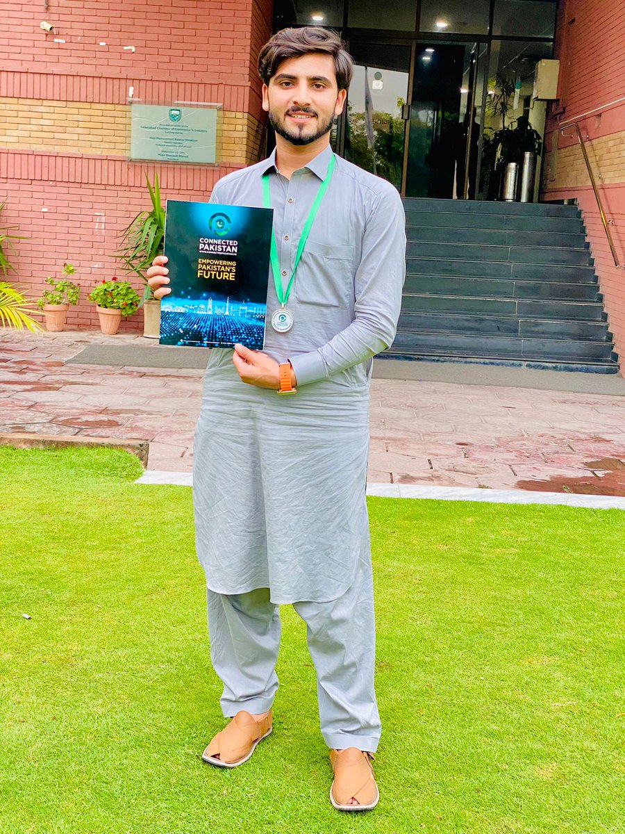 UOM_LowerDir_KP's tweet photo. Kamran Ahmad, Student of Department of Political Science attended Growth Summit Season-II as Ambassador from University of Malakand.The event was organized by Connected Pakistan at Islamabad Chamber of Commerce and Industry
#GrowthSummit #Season_II
#ConnectedPakistanConference https://t.co/TktO5q4uwK