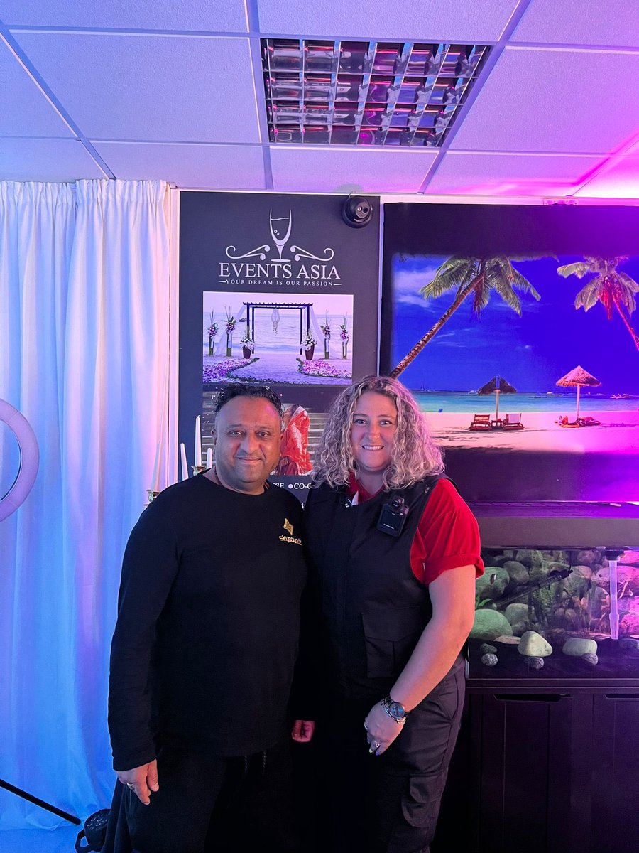 WestBromwichTC's tweet image. BID Ambassadors Lindsey and Tony have been out this evening engaging with businesses who are open after 5pm. 

We have updated the businesses on what the BID is doing and handing out our Loyalty Cards for staff.  Productive evening !!