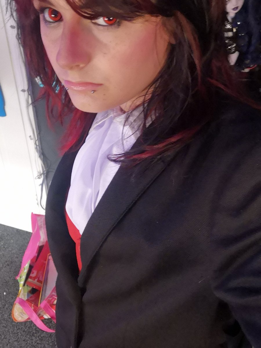 Blitzdoesexist's tweet photo. Kieran Valentine cosplay 
#MonsterHigh #cosplay https://t.co/RU6BoBTJf5
