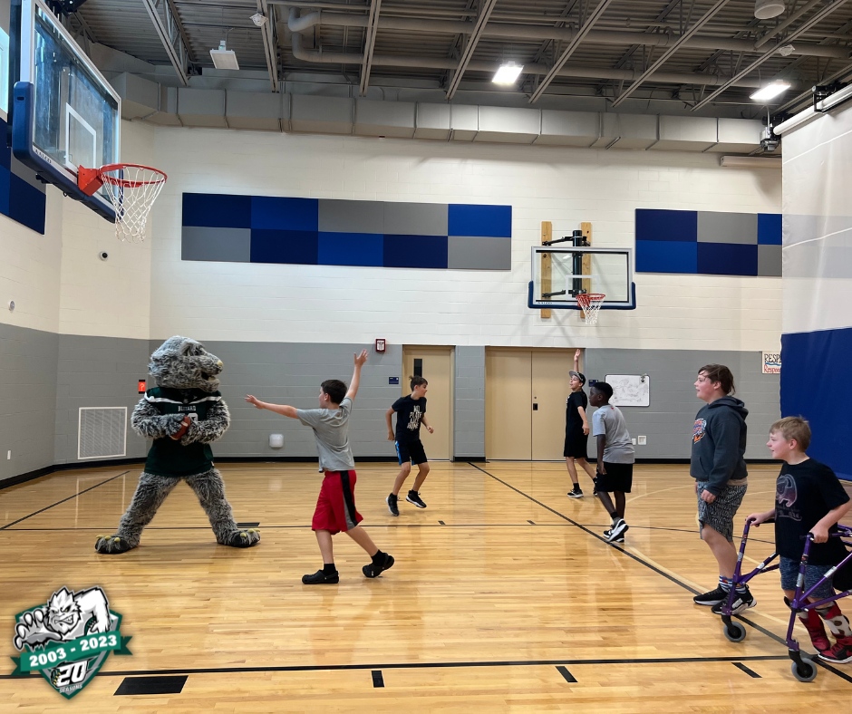 gbblizzard's tweet photo. Bruiser had a blast surprising the students at the YMCA Teen Adventure Program! 🏈🥶 #GoBlizz #GetBizzy https://t.co/CA99phVNO9