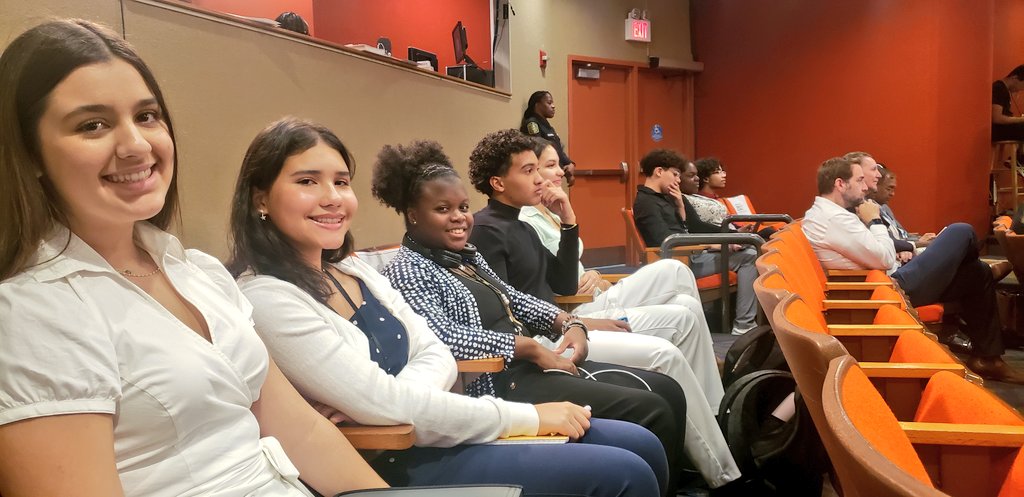 Our #MDCPSSTEAM interns participating at today's @MDCPS School Board meeting.  College and career ready! #YourBestChoiceMDCPS https://t.co/oBXF2HrijO