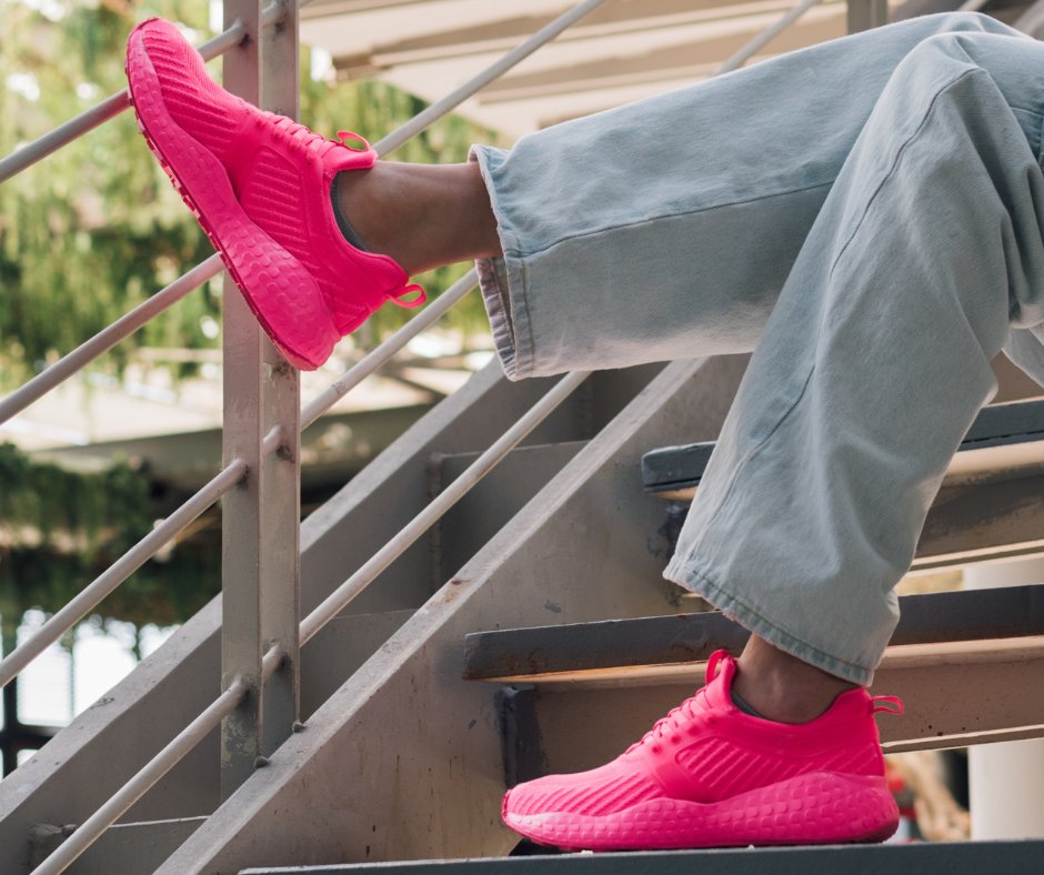 CharlyMxOfi's tweet image. Destaca a cada paso y dale color a tu look con los modelos para mujer y hombre de #ColorBlock 💃🕺🎨​

​¡Conócelos en Tiendas CHARLY! 👉🏻  charly.com/stores