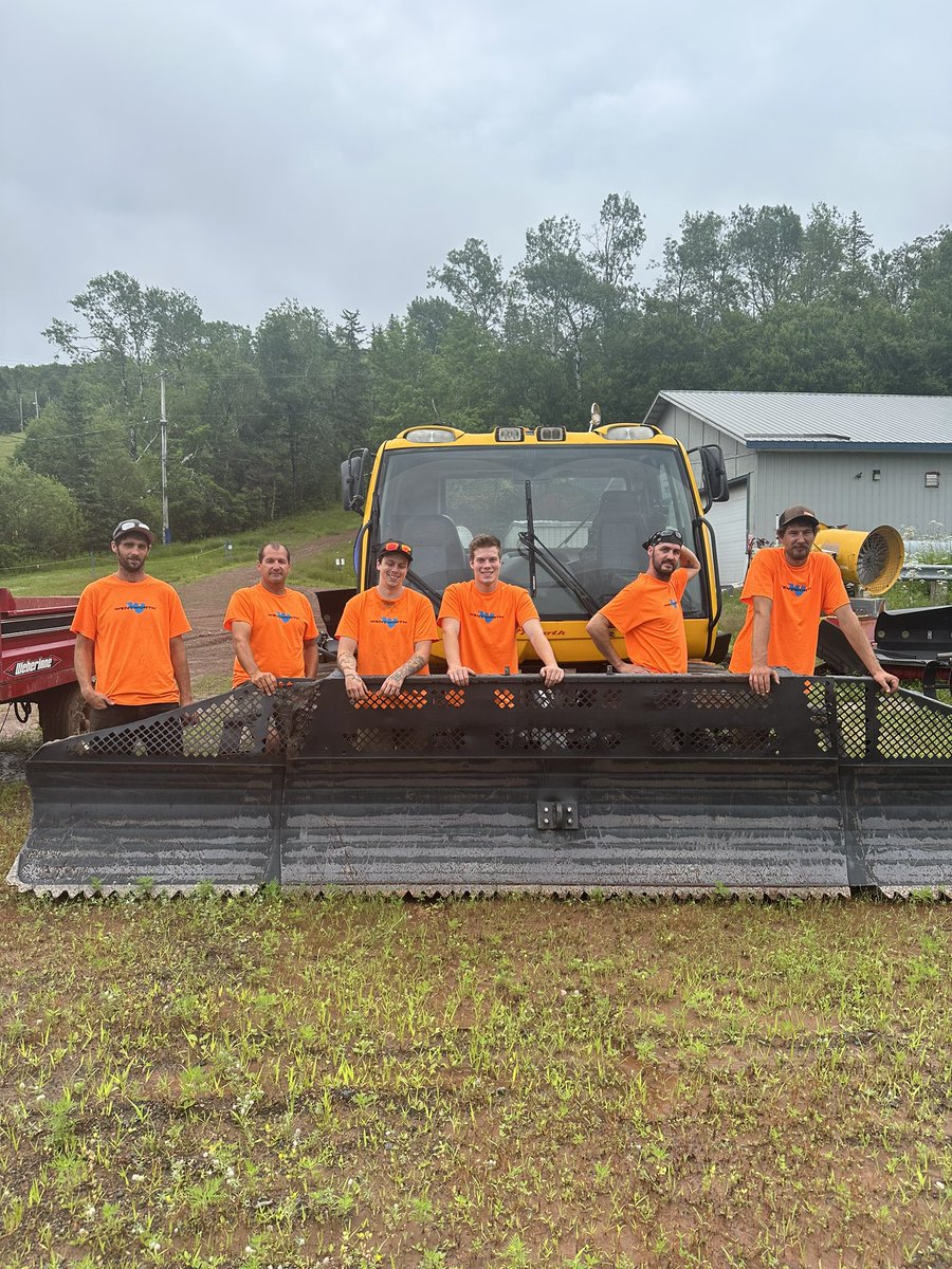It’s that time of year! The Wentworth maintenance crew is back on the mountain. Please always be aware when using the property for biking/ hiking that work vehicles will be on site. Stick to dedicated/marked trails. Do not use ski trails. Let’s keep everyone safe!!