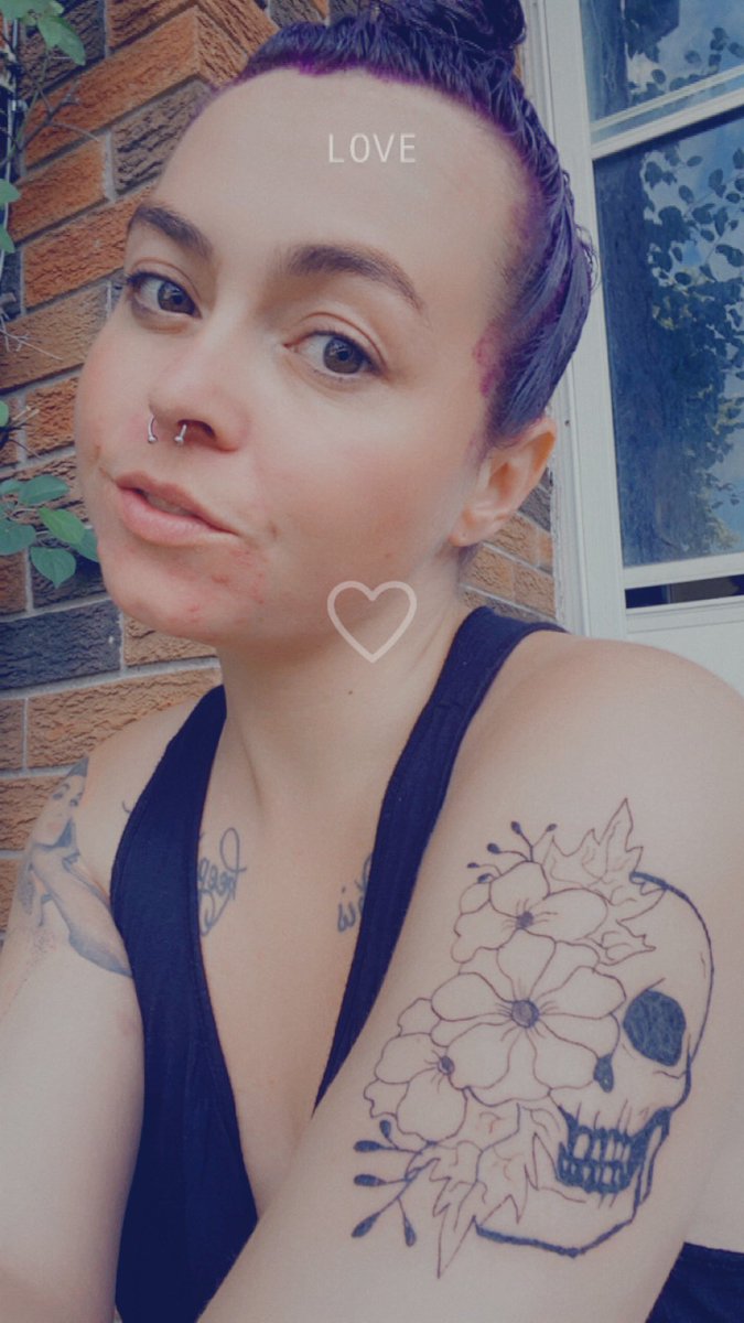 itsvanilluhbean's tweet photo. summer of physical enhancements https://t.co/CjDWdtHdeJ