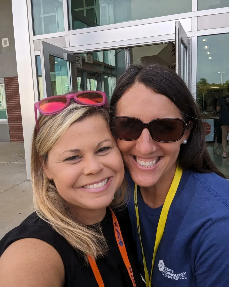mcarter4409's tweet photo. Amazing day learning &amp; presenting @upstatetech #beebots #k5watchusthrive #Taylorsleads https://t.co/YnG0g34Dqh