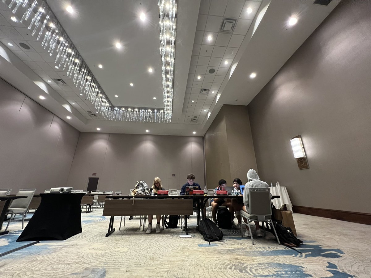 Glory Yearbook - Freedom HS (Tampa, FL) tweet media