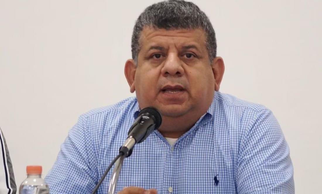 cguerreromtz's tweet photo. Extra, extra: Nos comentan trabajadores de SSP en Veracruz: "Somos un grupo de empleados de la @SP_Veracruz  y estamos cansados de tanto ajetreo político del que estamos siendo objeto. En primera, con movilizaciones a la #CiudaddeMéxico en apoyo a diversas convocatorias del presidente @lopezobrador_  caminatas para difundir y correr la voz de las propuestas de @Claudiashein Sheinbaum; tequios a diversos municipios del estado de #Veracruz; pintado de bardas dentro y fuera de la capital; movilizaciones al #EstadodeMéxico, rodadas ciclistas convocadas por el Gobernador @CuitlahuacGJ en respaldo del Secretario de Gobierno, @EricCisnerosB organizaciones de comidas y eventos privados de Eleazar Guerrero Pérez y de sus hijos Nitzia y Eleazar Jr. y ahora censos a domicilios casa por casa recolectando datos de @INEMexico de la gente para apoyar en la próxima encuesta a la próxima candidata @rocionahle y esto operado por el Ing. Carlos Alberto Hernández Sánchez, exsecretario técnico de la #SSP. 
Cabe recalcar que todos estos movimientos son sufragados por nosotros mismos y bajo amenazas de que si no apoyamos, seremos despedidos y despedidas. Hacemos un atento llamado para que la gente se dé cuenta del nivel de porquería que es el grupo de @PartidoMorenaMx en #Veracruz".
